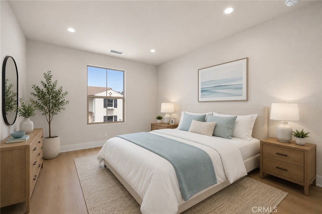Virtually stage - 206 Mistwater, Irvine CA 92618 - photo 28