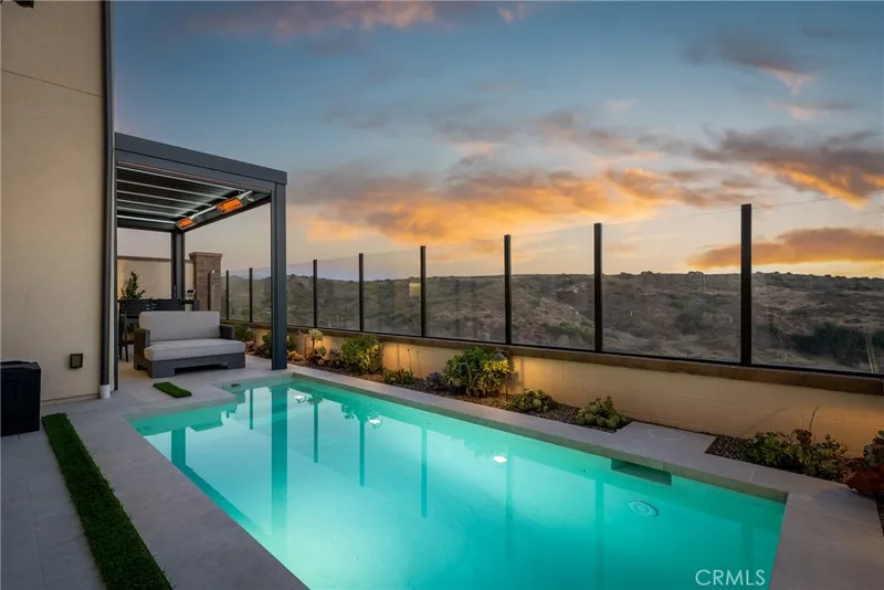 208 Canterbury, Irvine, CA 92618