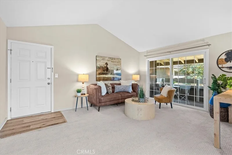 208 Springview, Irvine, CA 92620