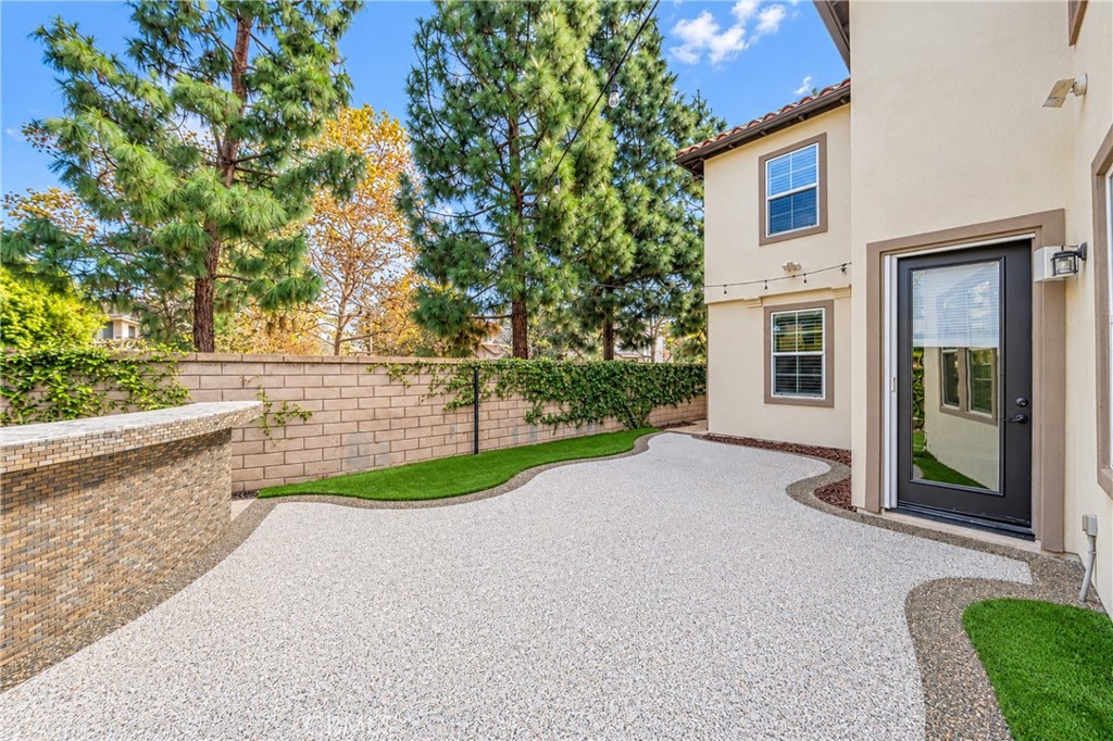 21 Foliage, Irvine CA 92603 - photo 7