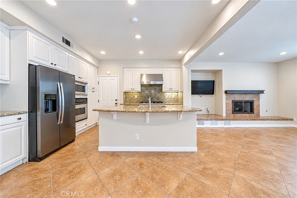 21 Foliage, Irvine CA 92603 - photo 14