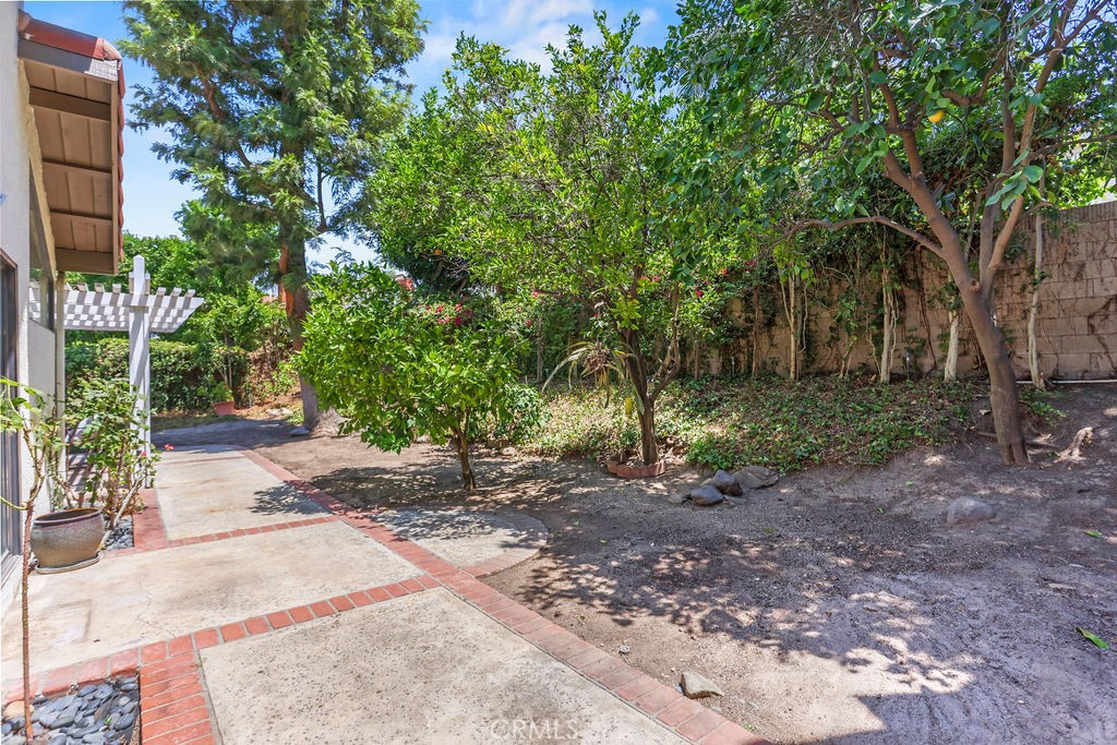 21 Glorieta W, Irvine CA 92620 - photo 32