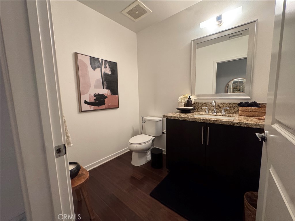 Gust powder room - 21 Gramercy 218, Irvine CA 92612 - photo 23