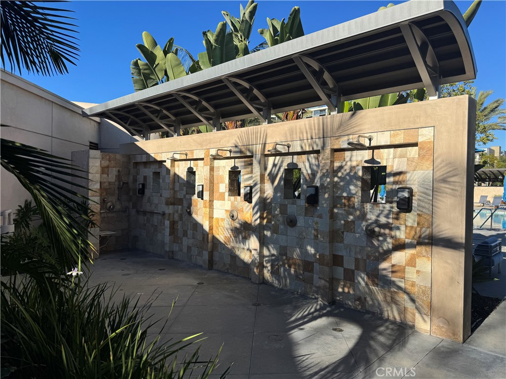 outdoor showers at the main pool. - 21 Gramercy 218, Irvine CA 92612 - photo 58