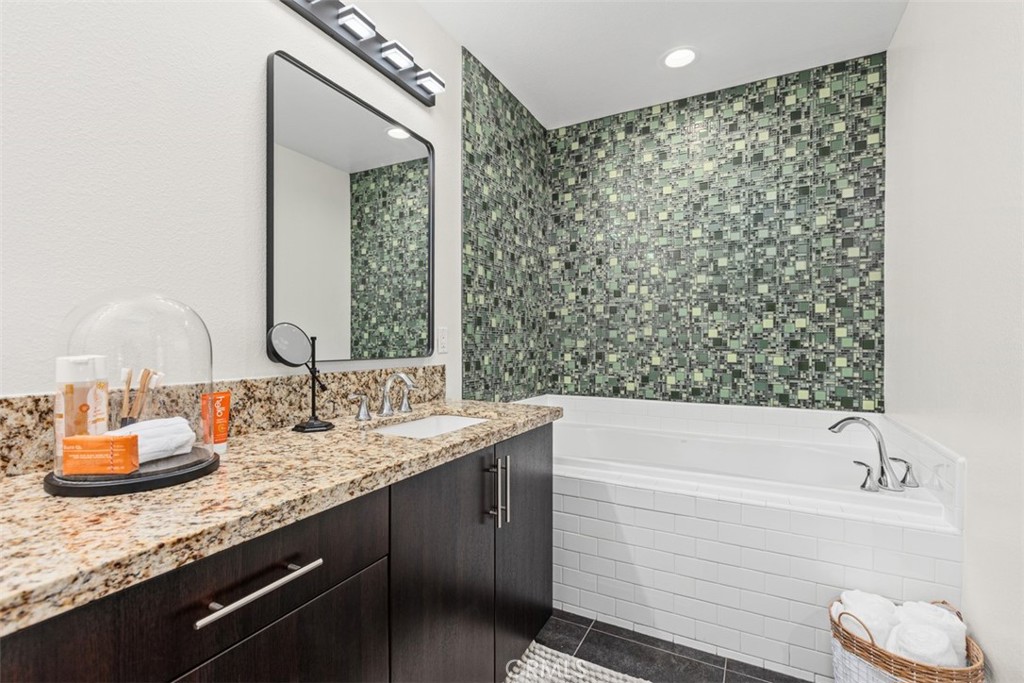 21 Gramercy 220, Irvine CA 92612 - photo 19