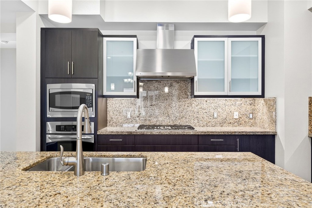 21 Gramercy 309, Irvine CA 92612 - photo 3