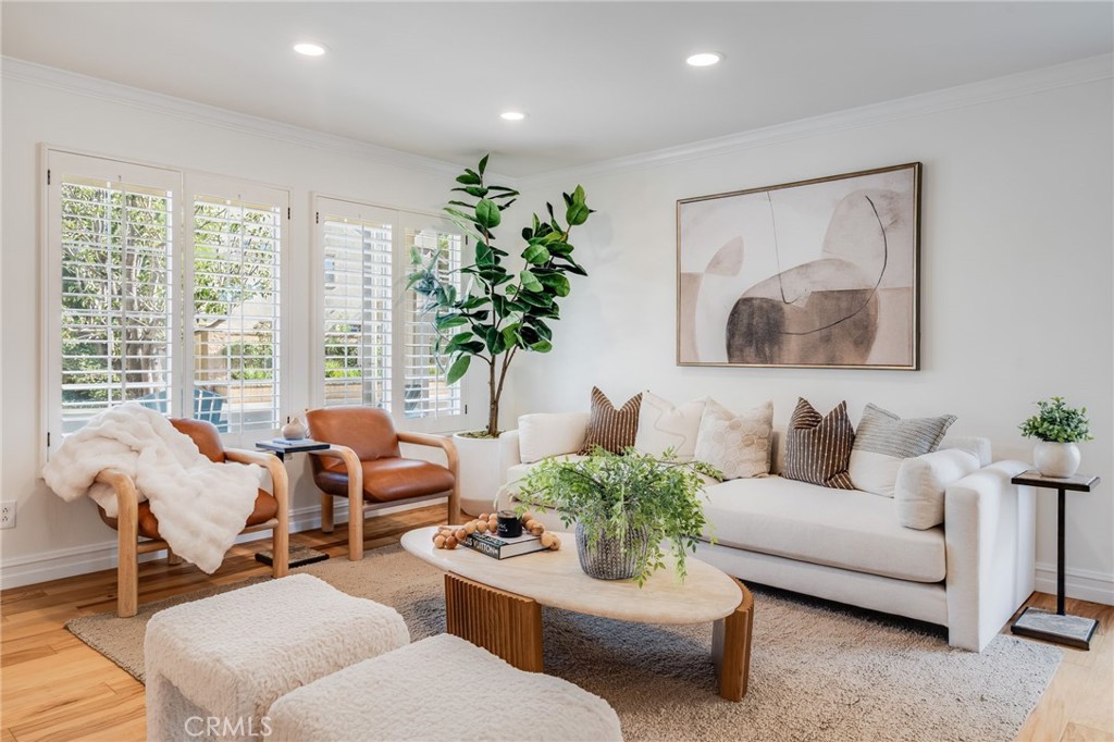 21 Rhode Island, Irvine CA 92606 - photo 3