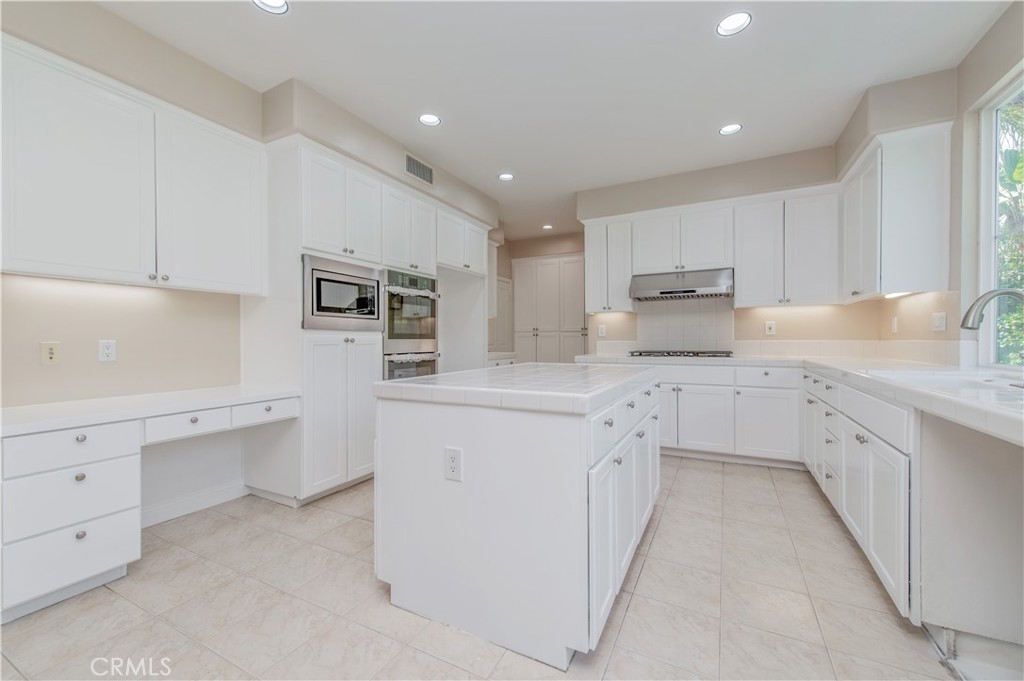 21 Sovente, Irvine CA 92606 - photo 20