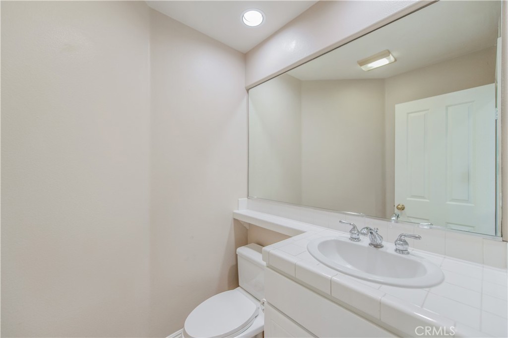 downstairs guest restroom - 21 Sovente, Irvine CA 92606 - photo 29