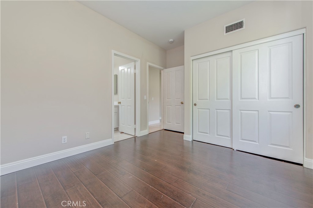downstairs junior suite - 21 Sovente, Irvine CA 92606 - photo 30