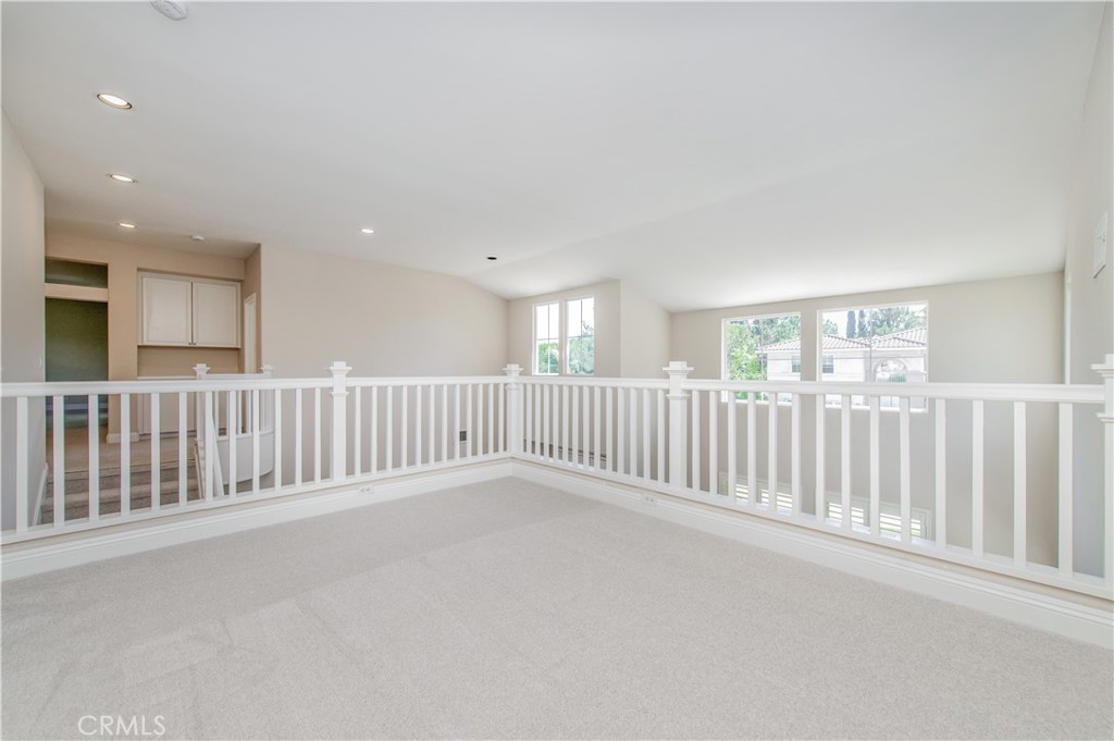 good size loft - 21 Sovente, Irvine CA 92606 - photo 35