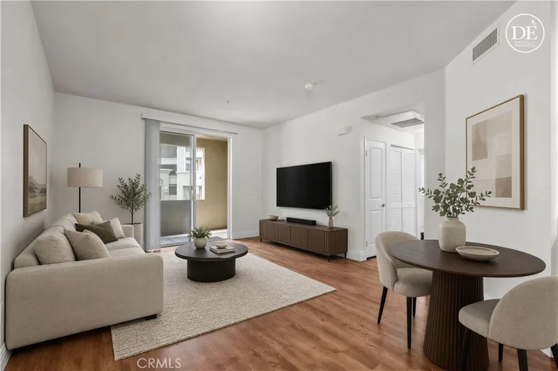2108 Scholarship, Irvine, CA 92612
