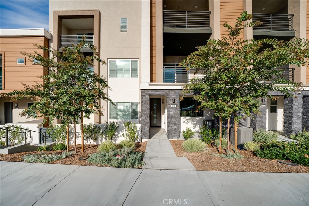 211 Baluster, Irvine CA 92618 - photo 1