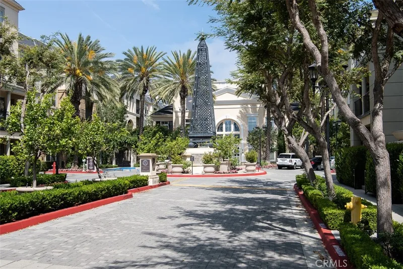 2112 Watermarke, Irvine, CA 92612