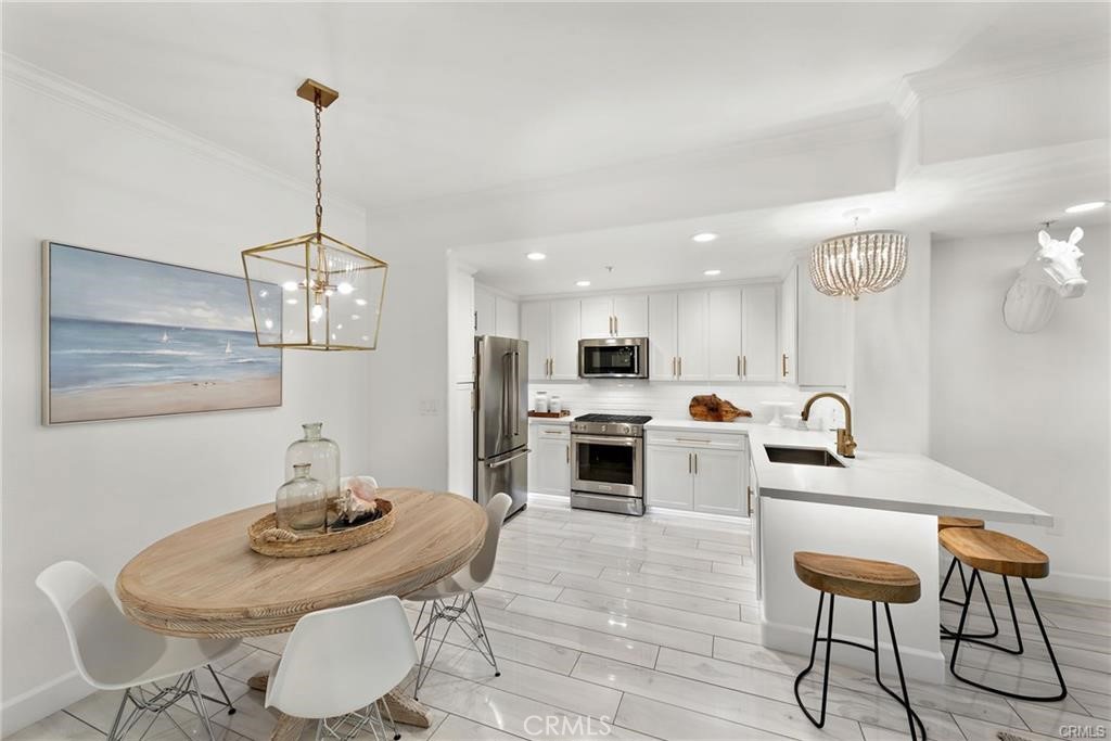 2123 Watermarke Place, Irvine CA 92612 - photo 4