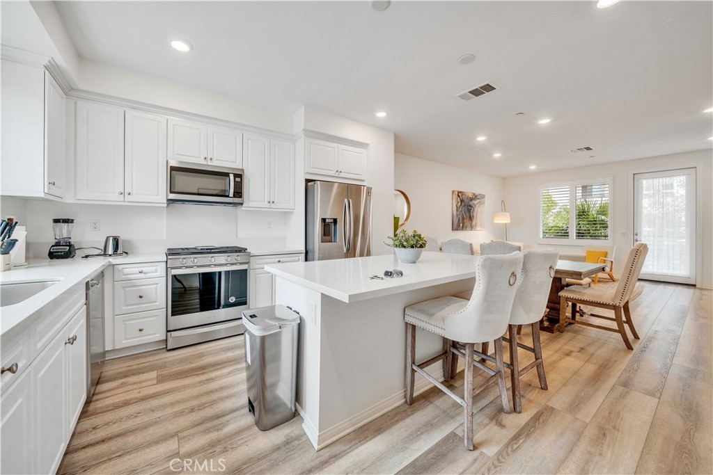 213 Steely, Irvine CA 92614 - photo 8