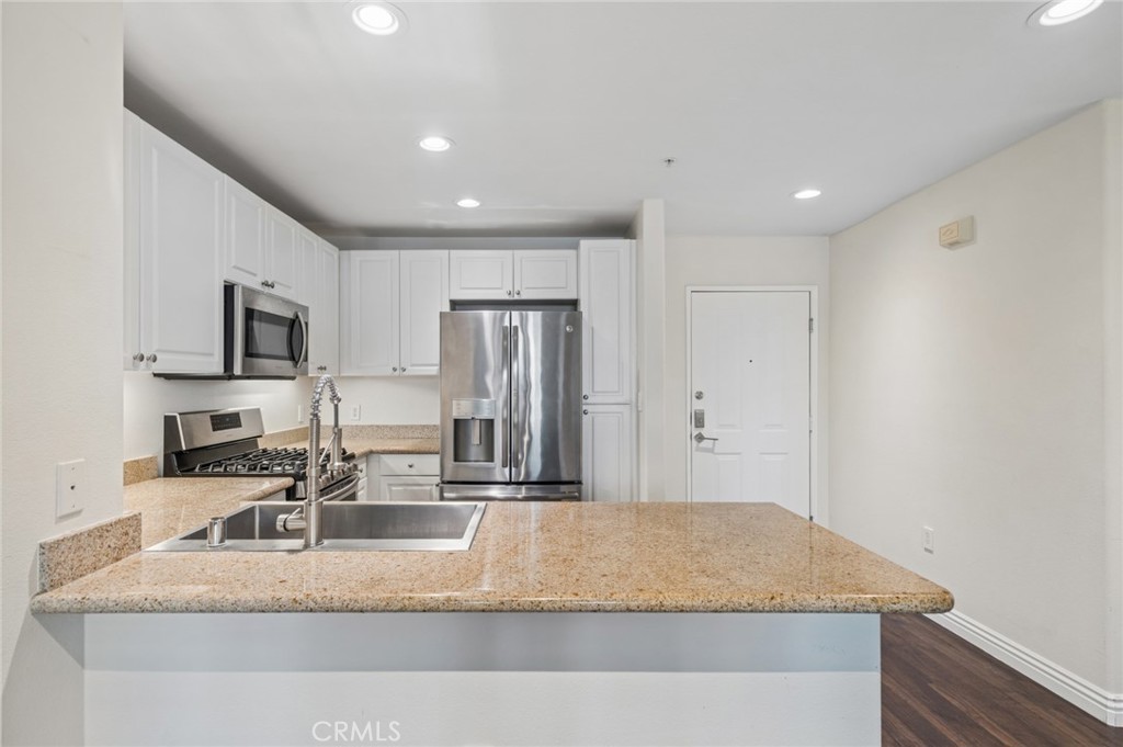 2147 Watermarke Place, Irvine CA 92612 - photo 9