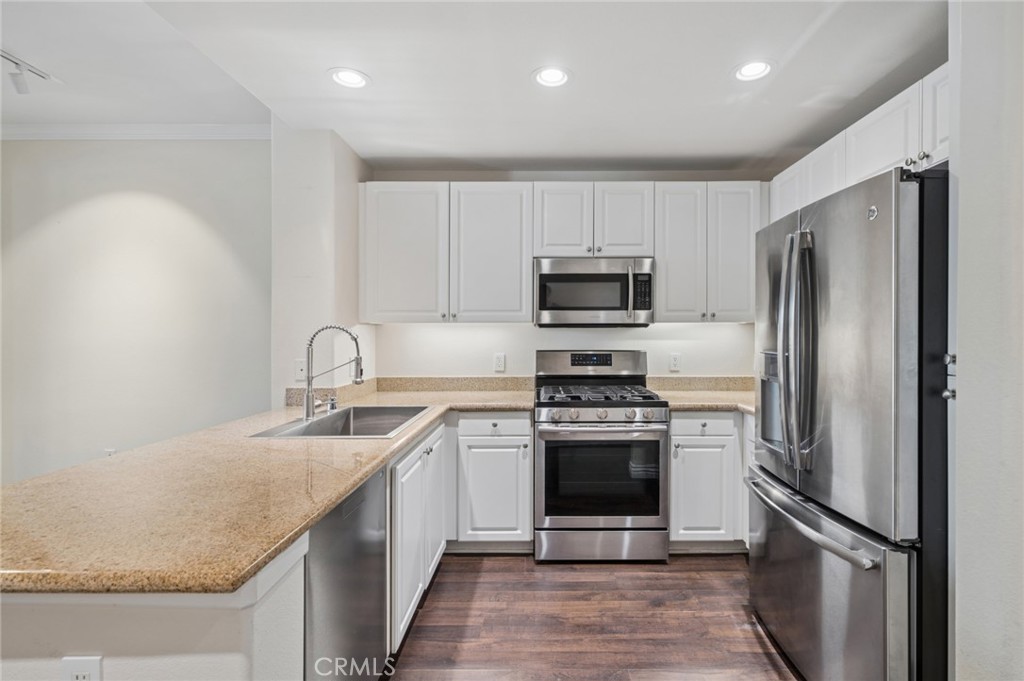 2147 Watermarke Place, Irvine CA 92612 - photo 10
