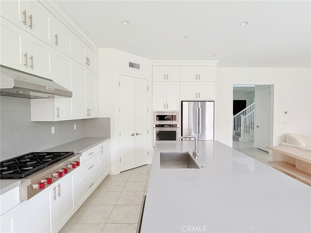 215 Piazza, Irvine CA 92602 - photo 7
