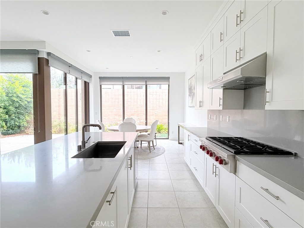 215 Piazza, Irvine CA 92602 - photo 9