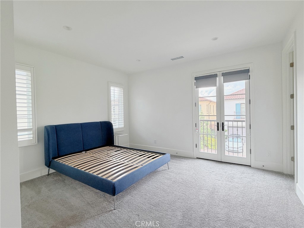 215 Piazza, Irvine CA 92602 - photo 28