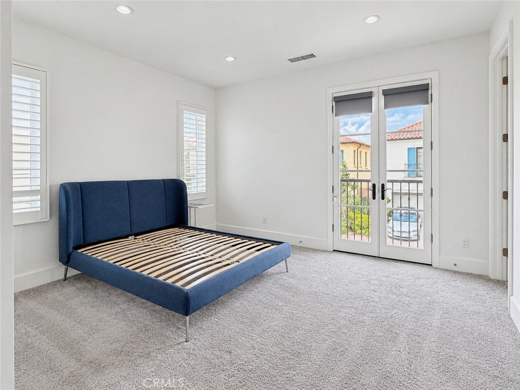 215 Piazza, Irvine CA 92602 - photo 29