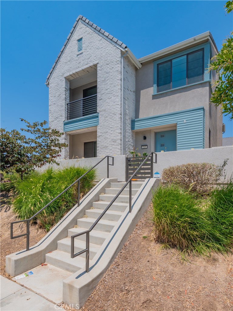 215 Sawbuck, Irvine CA 92618 - photo 1
