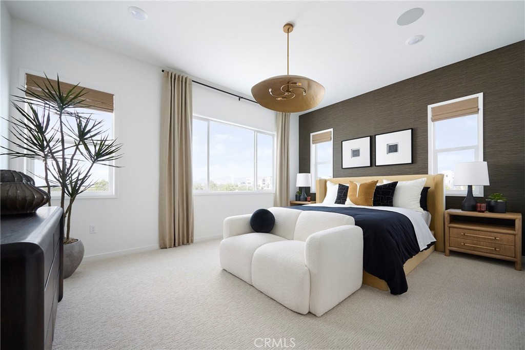 Model Photos: Photos shown are of the model home for this floor plan. Actual finishes, features, and landscaping may var - 217 Blue Wing, Irvine CA 92618 - photo 15