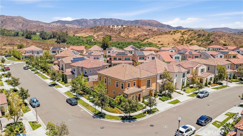 218 Evaroad, Irvine CA 92602 - photo 2