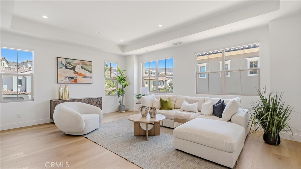 218 Evaroad, Irvine CA 92602 - photo 43