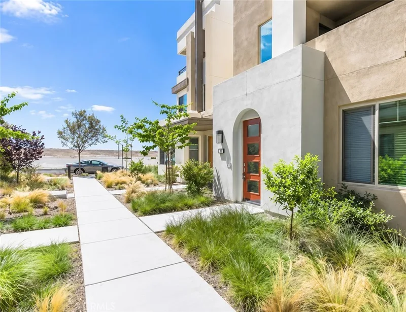 219 Carmine, Irvine, CA 92618