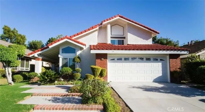 22 Christamon E, Irvine, CA 92620