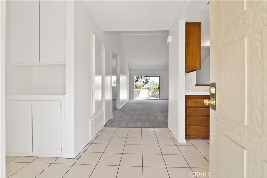 22 Clover, Irvine CA 92604 - photo 3