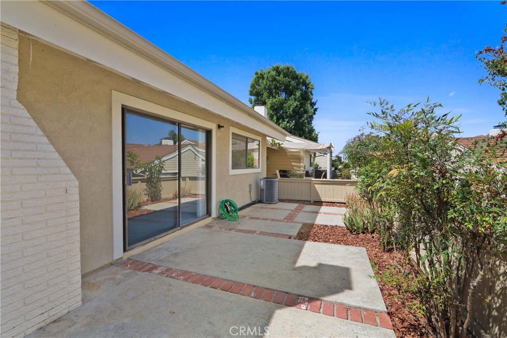22 Clover, Irvine CA 92604 - photo 16
