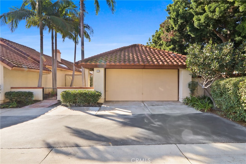 22 Fabriano, Irvine CA 92620 - photo 1