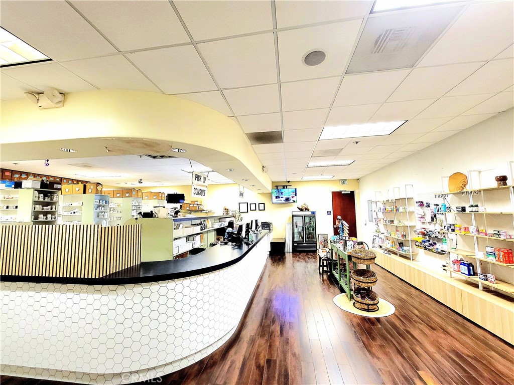 22 Odyssey 135, Irvine CA 92618 - photo 8