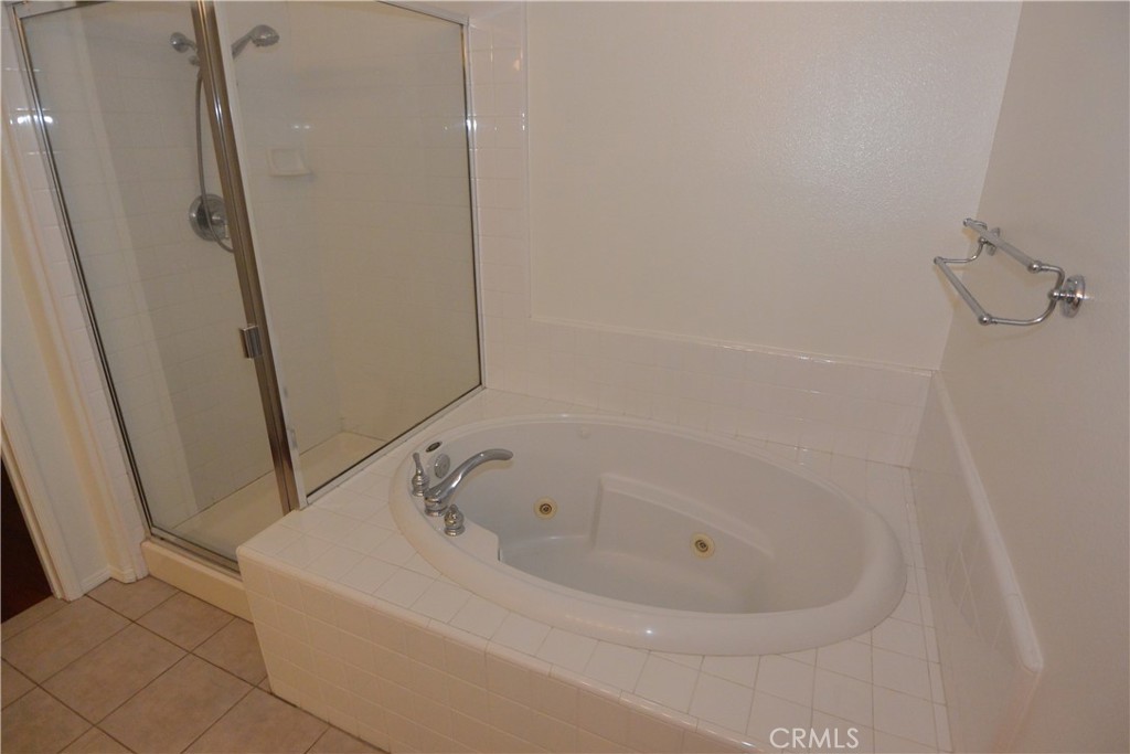 22 Roseville, Irvine CA 92602 - photo 14