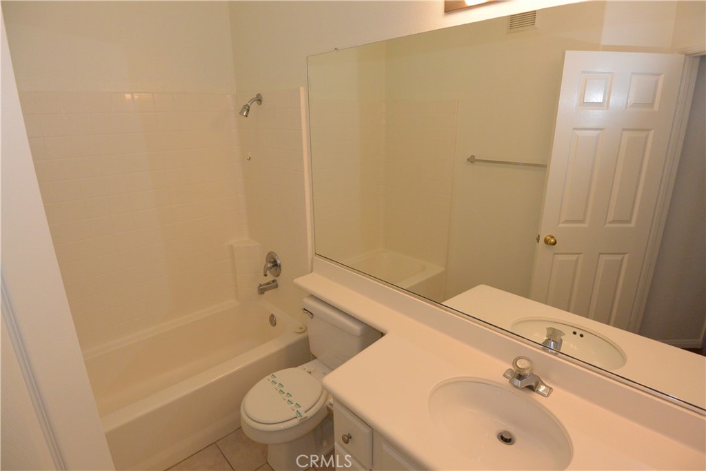 22 Roseville, Irvine CA 92602 - photo 17