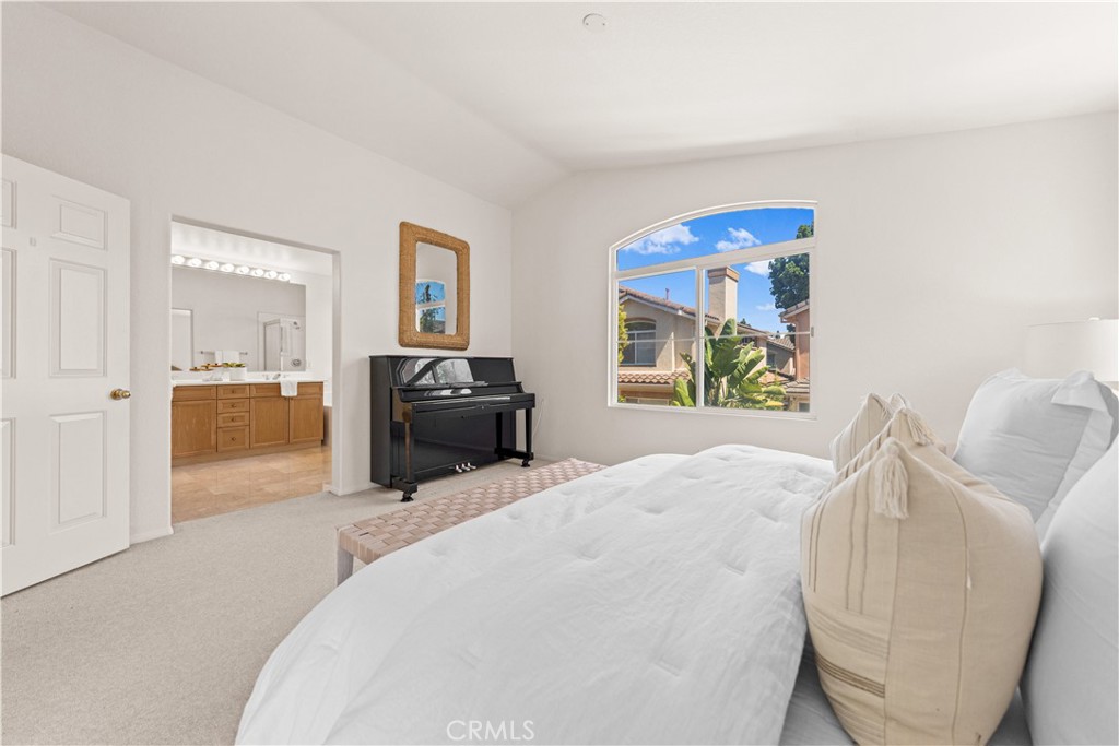 22 Santa Cruz Aisle, Irvine CA 92606 - photo 34