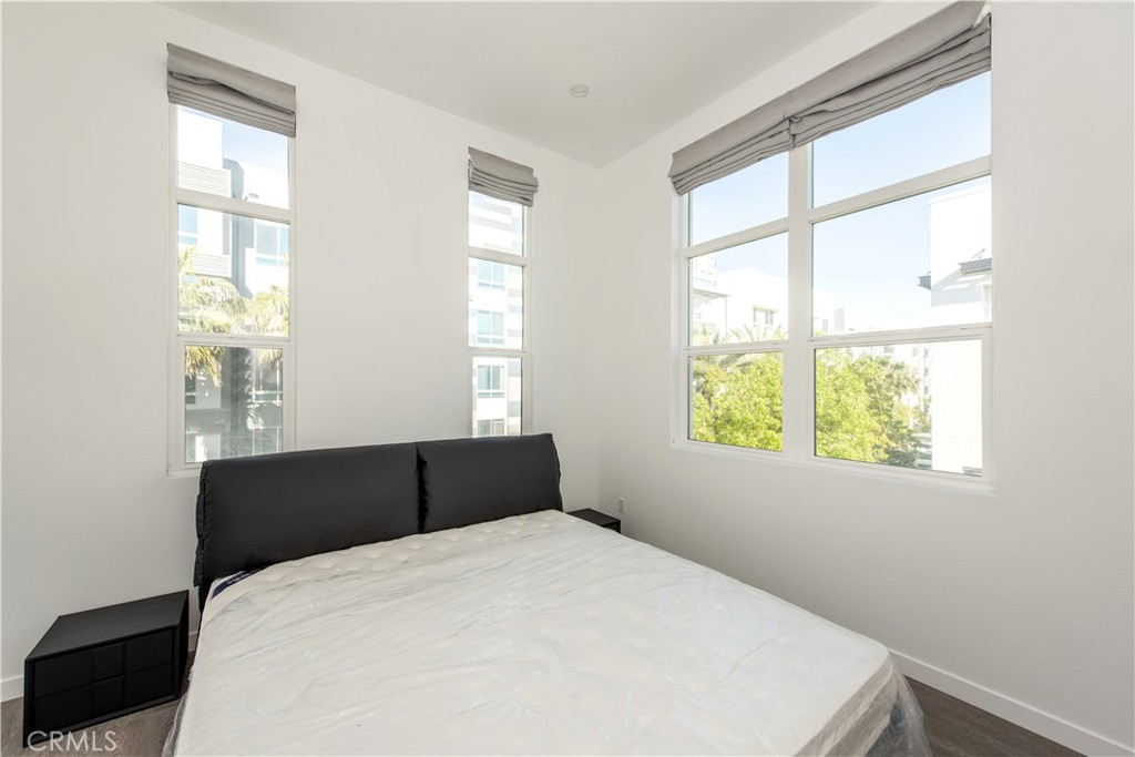 2208 Synergy, Irvine CA 92614 - photo 12