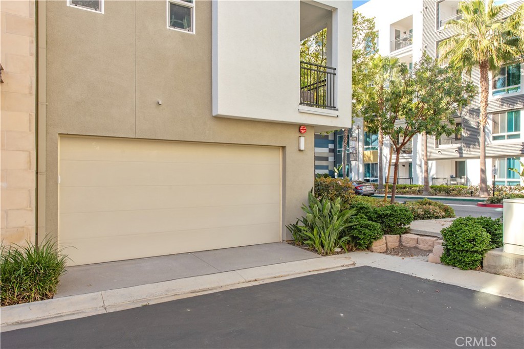 2208 Synergy, Irvine CA 92614 - photo 21