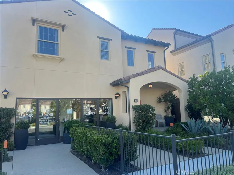 221 Canterbury, Irvine, CA 92618