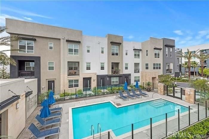 2218 Synergy, Irvine CA 92614 - photo 4
