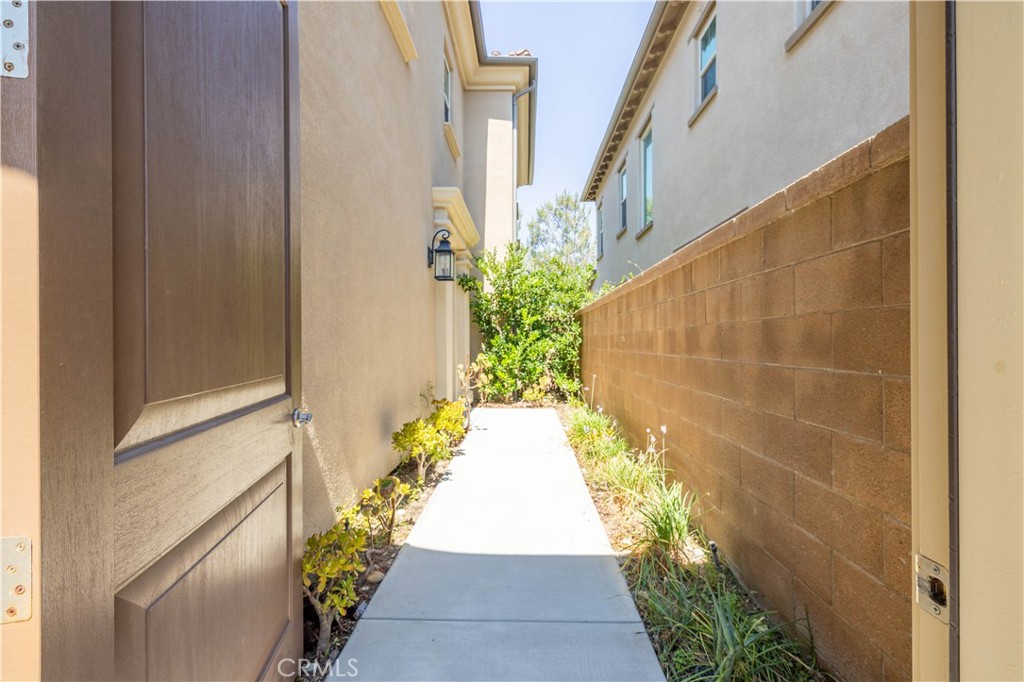 222 Gaspar, Irvine CA 92618 - photo 54