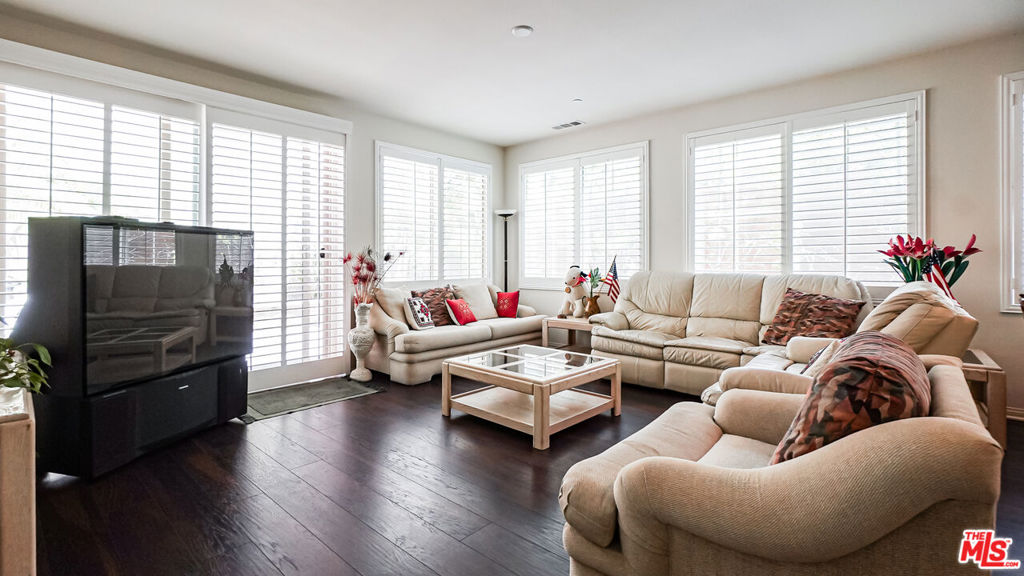 223 Bright Poppy, Irvine CA 92618 - photo 5