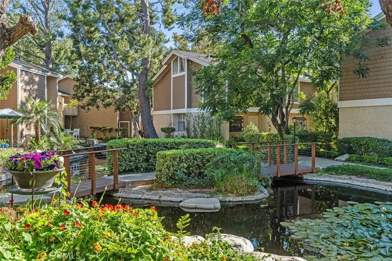 223 Pineview, Irvine, CA 92620
