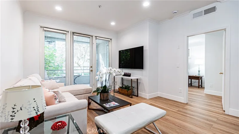 2233 Martin 109, Irvine
