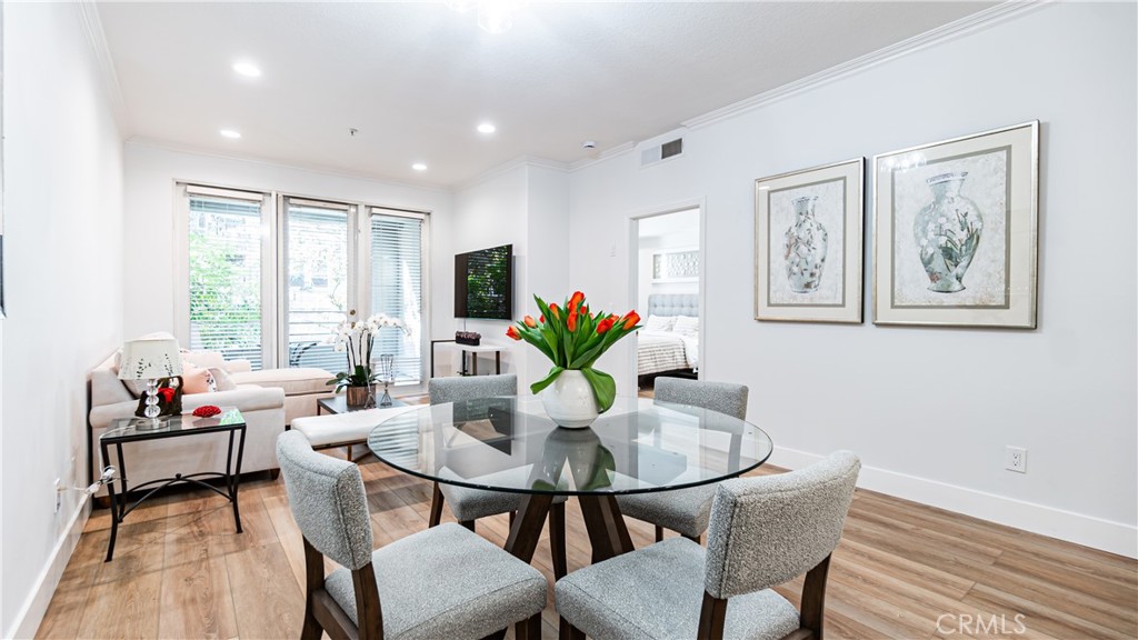 2233 Martin 109, Irvine CA 92612 - photo 6