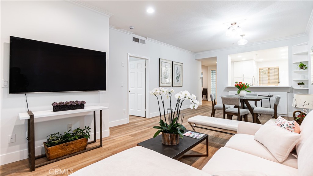 2233 Martin 109, Irvine CA 92612 - photo 10