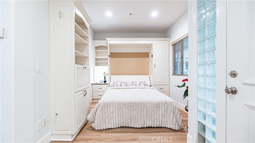 2233 Martin 109, Irvine CA 92612 - photo 37